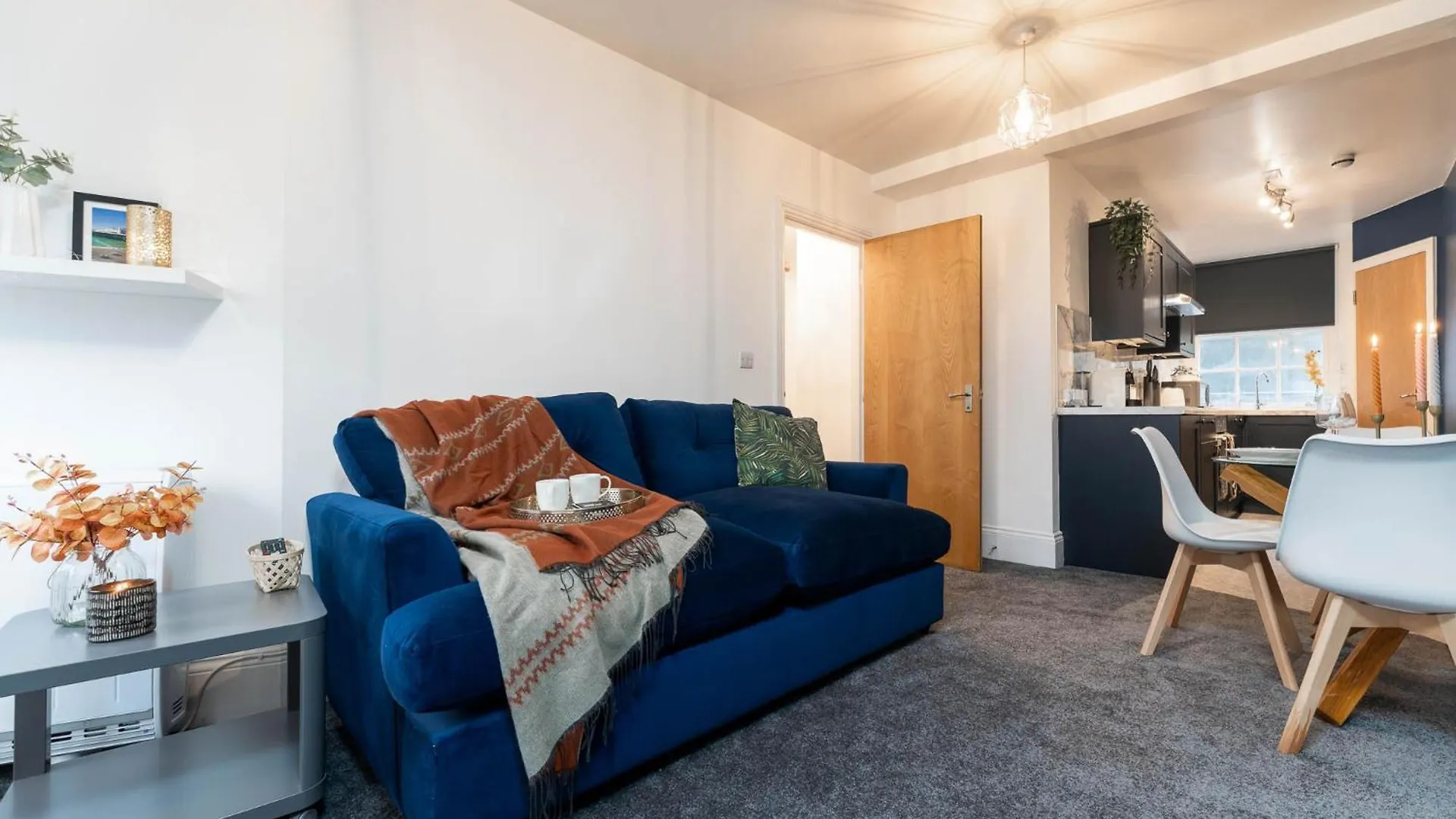 Perfect Location! Wholeunit! Apartment Brighton